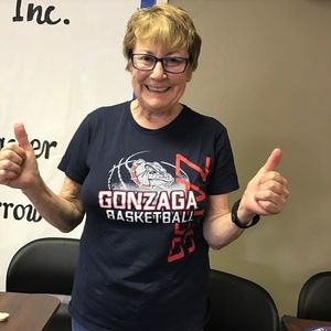 Meet your Posher, Nina